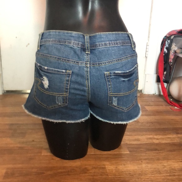 Jean short - Picture 2 of 2
